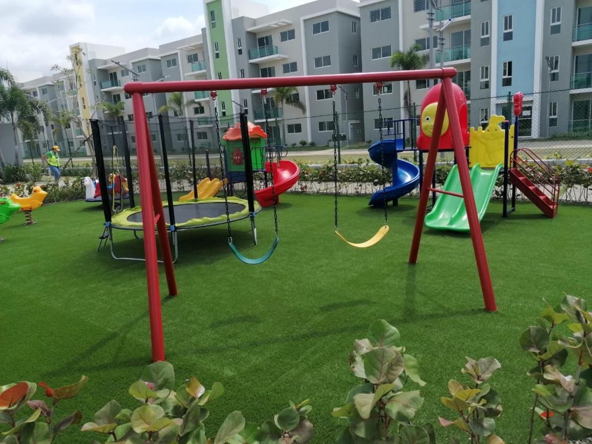 Your Space Piscina, Parque Infantil, 3 Habitaciones , Res Breezes Santiago Сантьяго-де-лос-Кабальерос Экстерьер фото