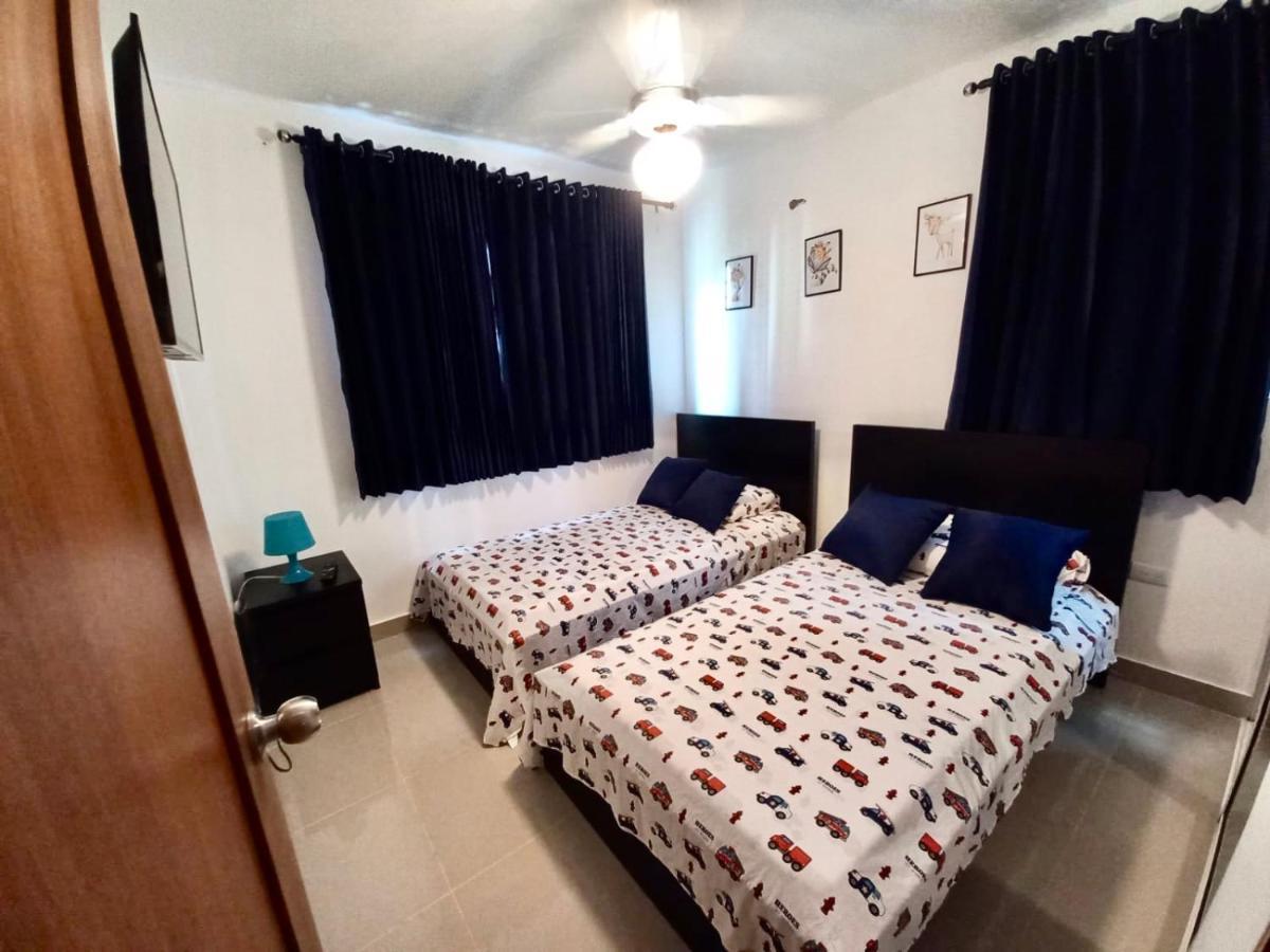 Your Space Piscina, Parque Infantil, 3 Habitaciones , Res Breezes Santiago Сантьяго-де-лос-Кабальерос Экстерьер фото